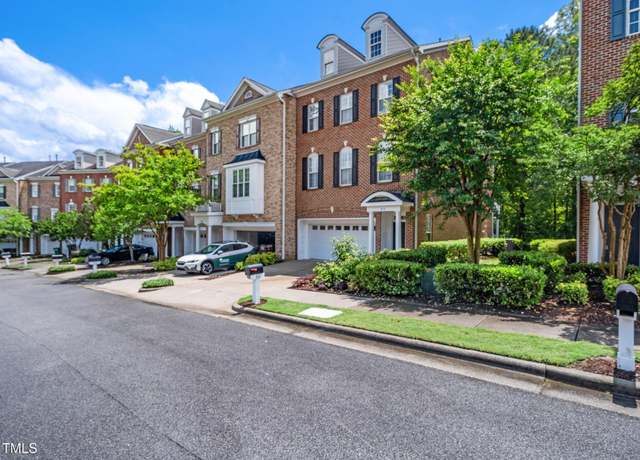 Property at 312 Bridgegate Dr, Cary, NC 27519, 3 beds, 3.5 baths