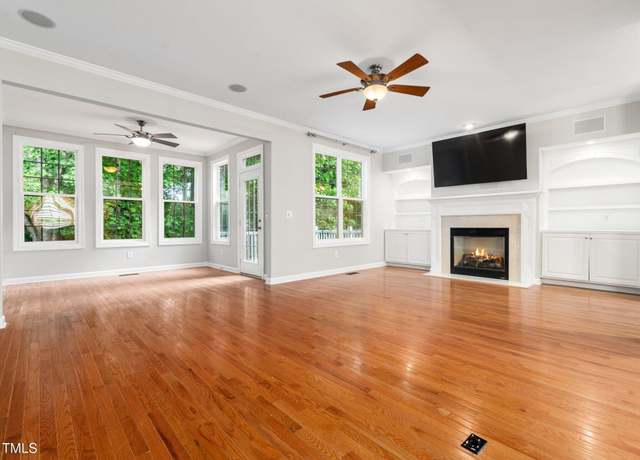 Property at 312 Bridgegate Dr, Cary, NC 27519, 3 beds, 3.5 baths