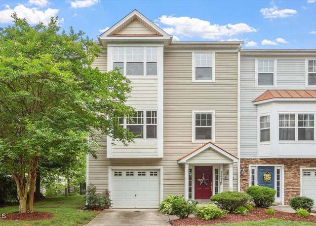 Property at 11925 Field Towne Ln, Raleigh, NC 27614, 4 beds, 3.5 baths