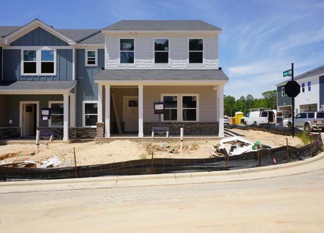 Property at 3710 Rosebush Dr, Zebulon, NC 27597, 3 beds, 2.5 baths