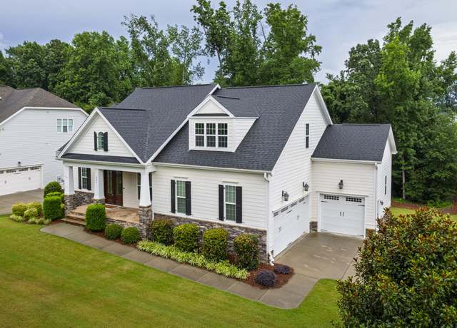 Property at 209 Sunset Bluffs Dr, Fuquay Varina, NC 27526, 6 beds, 4 baths