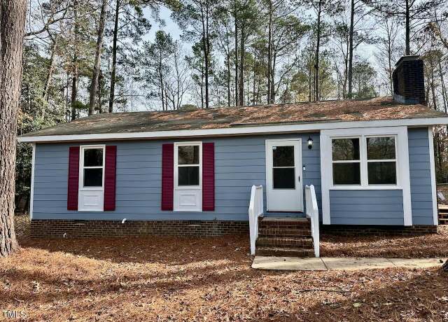 Property at 5612 Plum Nearly Ct, Raleigh, NC 27610, 3 beds, 1.5 baths