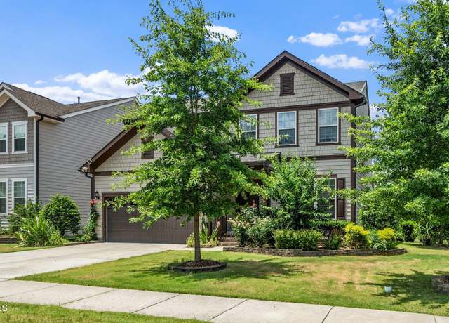 Property at 925 Cozy Oak Ave, Cary, NC 27519, 4 beds, 3 baths