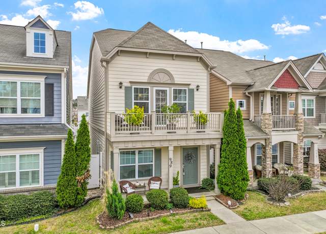 Property at 989 Ambergate Sta, Apex, NC 27502, 4 beds, 3.5 baths