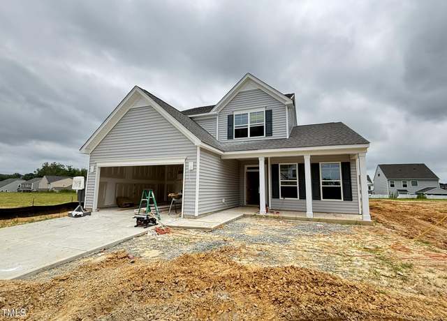Property at 109 Quilting Dr, Benson, NC 27504, 4 beds, 2.5 baths