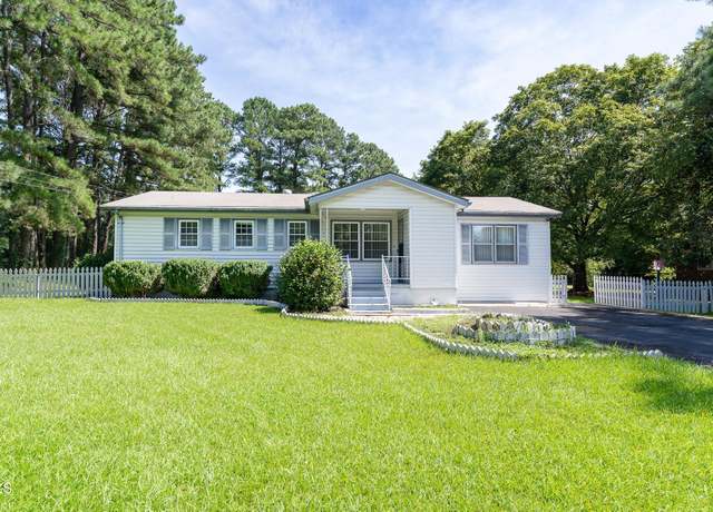 Property at 2809 Providence Rd, Raleigh, NC 27610, 4 beds, 2 baths