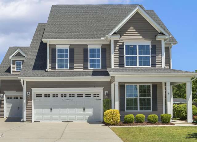 Property at 107 Southern Acres Dr, Fuquay Varina, NC 27526, 4 beds, 2.5 baths
