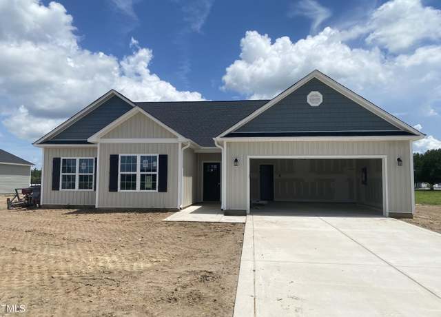 Property at 102 Nova Pl, Pikeville, NC 27863, 3 beds, 2 baths