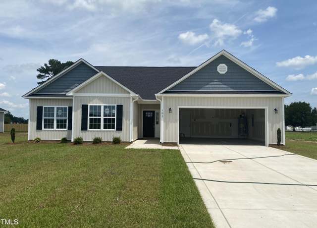 Property at 102 Nova Pl, Pikeville, NC 27863, 3 beds, 2 baths