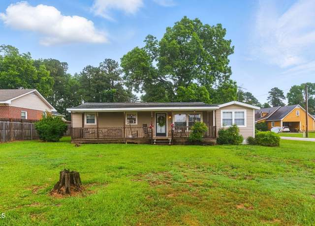 Property at 480 Five Bridge Rd, Clinton, NC 28328, 3 beds, 1.5 baths