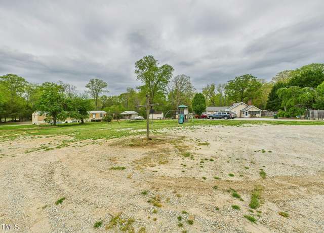 Property at 4913 Day Ct, Walkertown, NC 27051, 3 beds, 1 bath