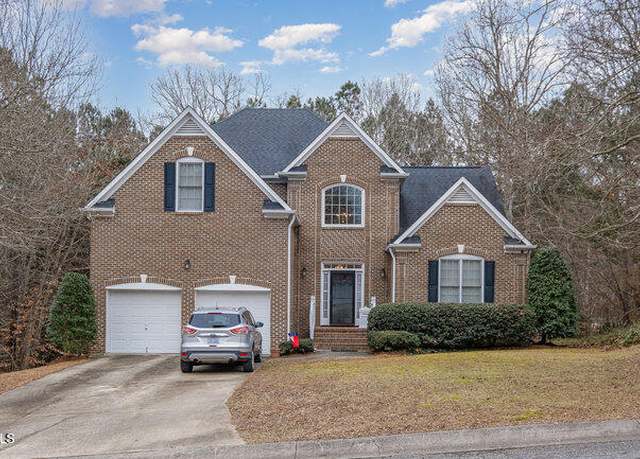 Property at 6 Montcrest Dr, Durham, NC 27713, 4 beds, 2.5 baths