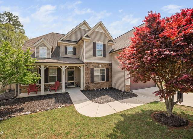 Property at 556 Rolling Meadows Dr, Clayton, NC 27527, 5 beds, 3.5 baths