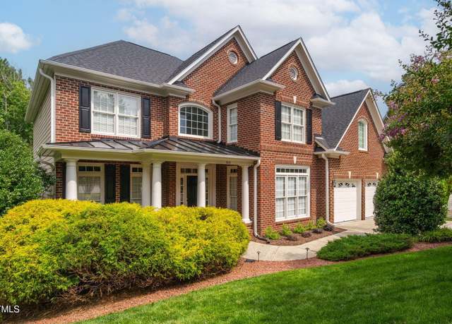 Property at 315 Birdwood Ct, Cary, NC 27519, 4 beds, 3.5 baths