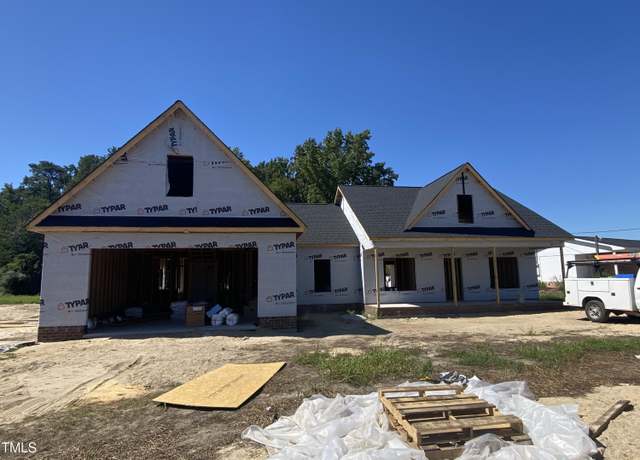 Property at 385 Paul Hare Rd, Goldsboro, NC 27530, 3 beds, 2.5 baths