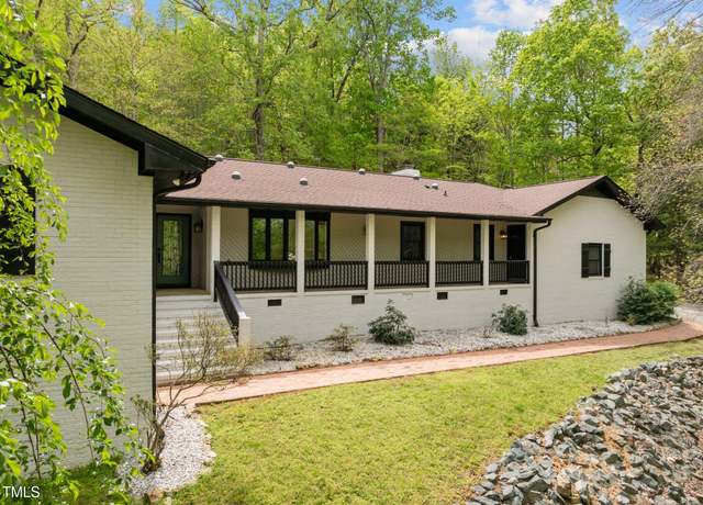 Property at 3518 Travis Ct, Chapel Hill, NC 27516, 4 beds, 4.5 baths