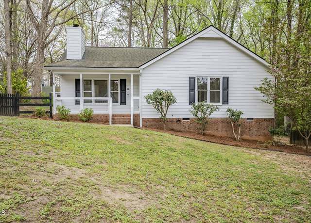 Property at 2400 Hemlock Cir, Clayton, NC 27520, 3 beds, 2 baths