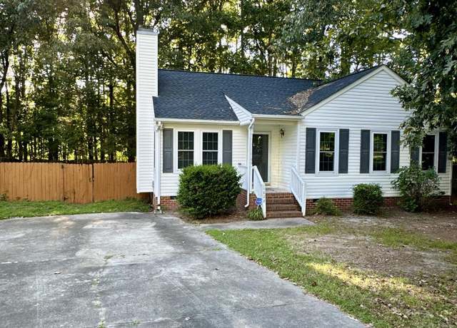 Property at 1028 Roundtable Ct, Knightdale, NC 27545, 3 beds, 2 baths