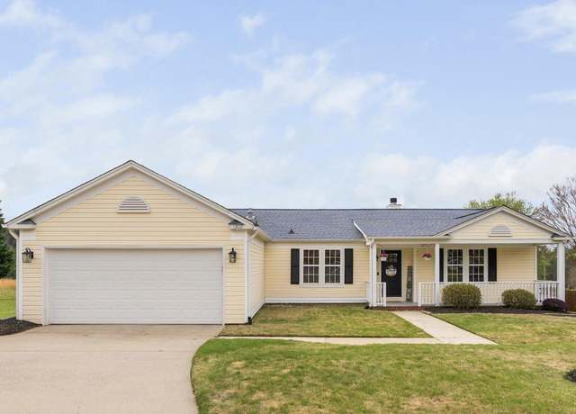Property at 1202 Lexington Ridge Ln, Apex, NC 27502, 3 beds, 2 baths
