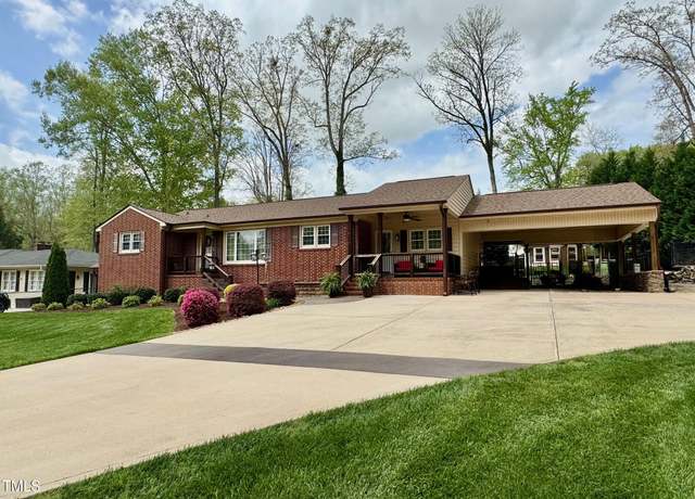 Property at 1802 Greenbriar Rd, Henderson, NC 27536, 3 beds, 2.5 baths