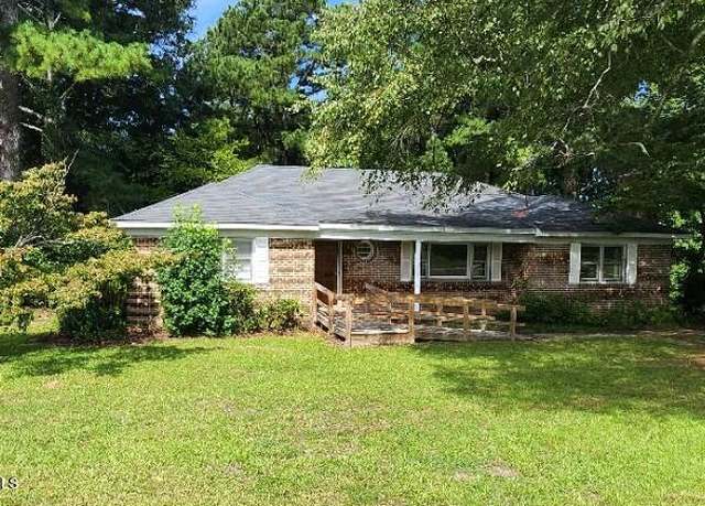Property at 9246 Us Highway 301, Halifax, NC 27839, 4 beds, 2.5 baths