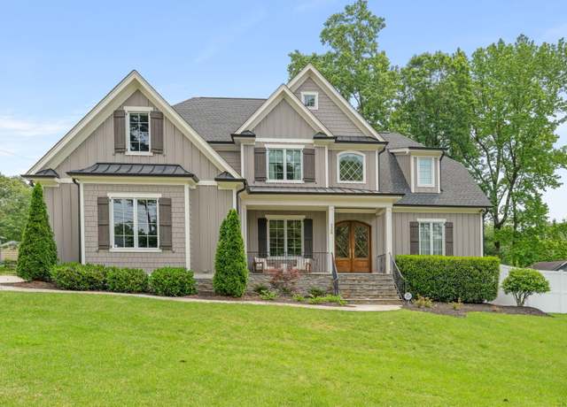 Property at 5308 Montclair Dr, Raleigh, NC 27609, 6 beds, 4.5 baths