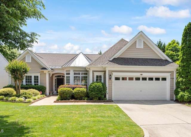 Property at 1405 Ventnor Pl, Cary, NC 27519, 3 beds, 2.5 baths