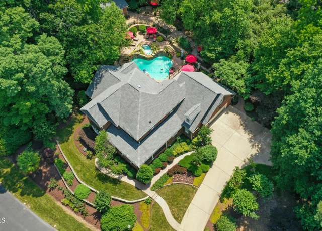 Property at 4021 Chaumont Dr, Apex, NC 27539, 4 beds, 3.5 baths
