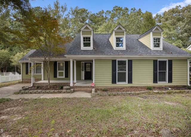 Property at 1512 Maybrook Dr, Raleigh, NC 27610, 3 beds, 2 baths
