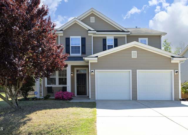 Property at 621 Childsberg Way, Hillsborough, NC 27278, 3 beds, 2.5 baths
