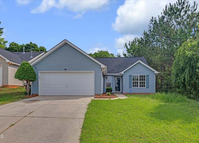 Property at 3212 Irwin Valley Ct, Charlotte, NC 28269, 3 beds, 2 baths