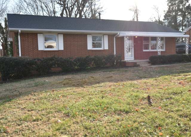 Property at 325 Meadowbrook Dr, Burlington, NC 27215, 3 beds, 1.5 baths