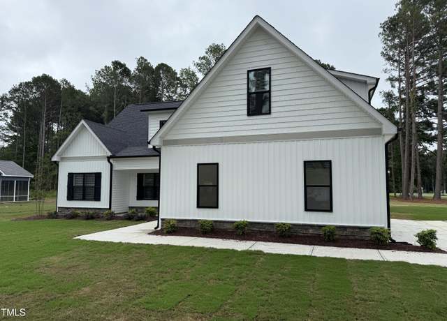 Property at 101 Susan Cir, Goldsboro, NC 27530, 4 beds, 3 baths