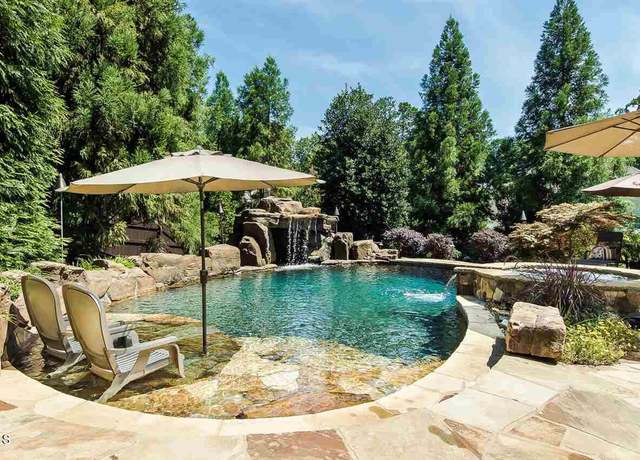 Property at 404 Brightling Way, Holly Springs, NC 27540, 5 beds, 3.5 baths