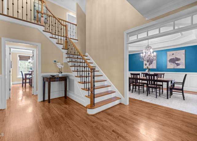 Property at 341 Oxfordshire Ln, Chapel Hill, NC 27517, 5 beds, 4.5 baths