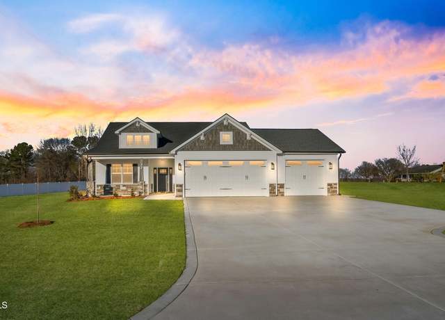 Property at 32 Boyce Ct, Sanford, NC 27332, 3 beds, 2 baths