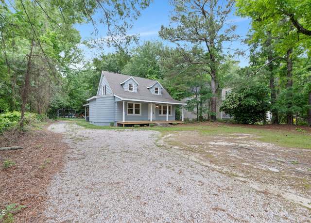 Property at 621 Shepard School Rd, Zebulon, NC 27597, 4 beds, 2.5 baths