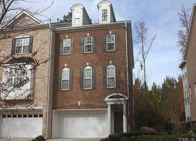 Property at 335 Bridgegate Dr, Cary, NC 27519, 3 beds, 3.5 baths
