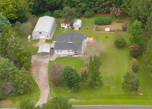 Property at 487 Rifle Range Rd, Warrenton, NC 27589, 3 beds, 2.5 baths