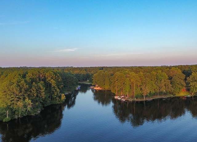 Property at 535 Shawnee Dr, Louisburg, NC 27549