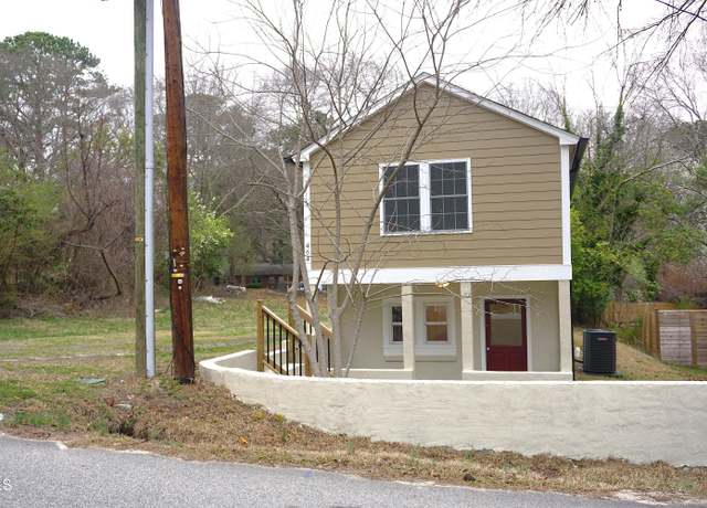Property at 464 Longfellow St, Fuquay Varina, NC 27526, 3 beds, 2.5 baths