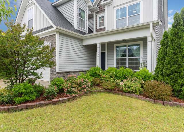 Property at 3904 Freemark Ln, Fuquay Varina, NC 27526, 5 beds, 3 baths