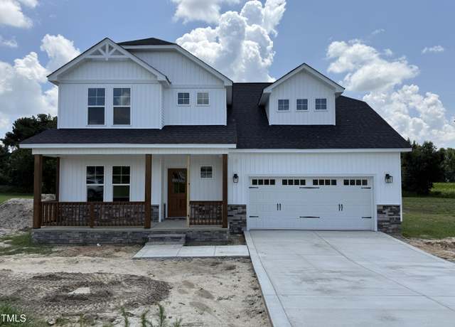 Property at 165 Tuskeegee Dr, Smithfield, NC 27577, 4 beds, 2.5 baths