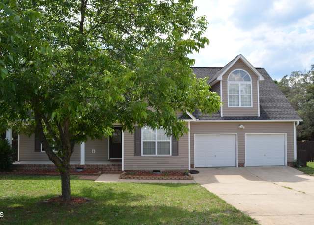 Property at 136 Wedgewood Ct, Sanford, NC 27332, 4 beds, 2.5 baths