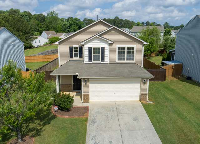 Property at 2527 Girvan Dr, Fuquay Varina, NC 27526, 3 beds, 2.5 baths