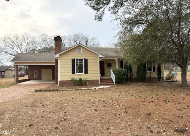 Property at 3901 Carson Dr, Sanford, NC 27332, 3 beds, 2 baths