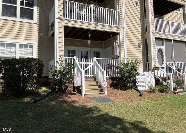 Property at 3314 Harbour Pointe Pl #3, Fayetteville, NC 28314, 3 beds, 2 baths