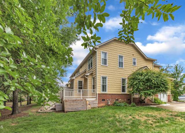 Property at 11012 Southwalk Ln, Raleigh, NC 27614, 3 beds, 2.5 baths