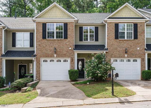 Property at 23 Great View Ct, Clayton, NC 27527, 2 beds, 2.5 baths