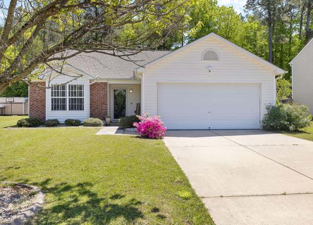 Property at 729 Golden Horseshoe Ln, Sanford, NC 27330, 3 beds, 2 baths
